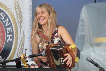 Sharon Shannon  in Concert