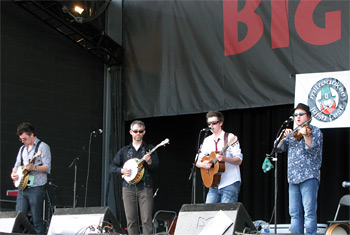 We Banjo 3 at Milwaukee Irish Fest - August 18, 2012