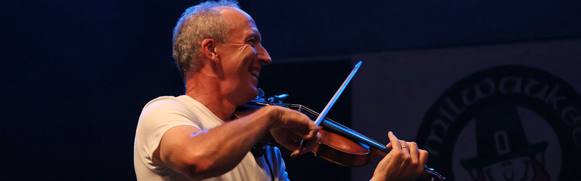 Donnell Leahy, Natalie MacMaster and Family in concert