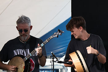 Gadan with Enda Scahill at Milwaukee Irish Fest - August 17, 2024