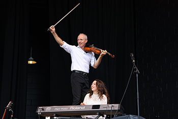 Donnell Leahy, Natalie MacMaster and Family at Milwaukee Irish Fest - August 18, 2024